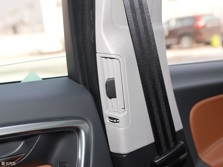 2016֠V60 2.0T T5 Ű