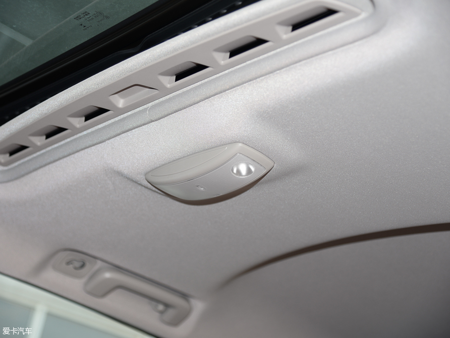 2016֠V60 2.0T T5 Ű