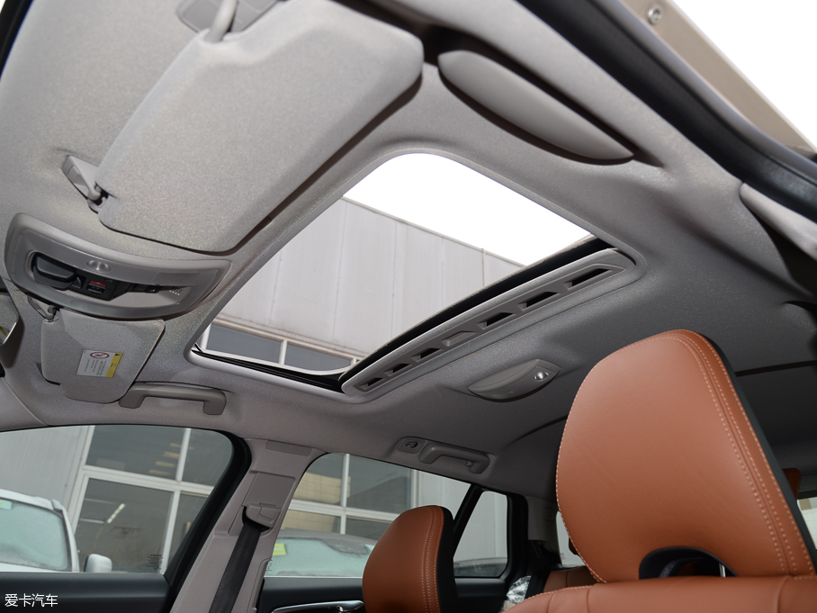 2016֠V60 2.0T T5 Ű