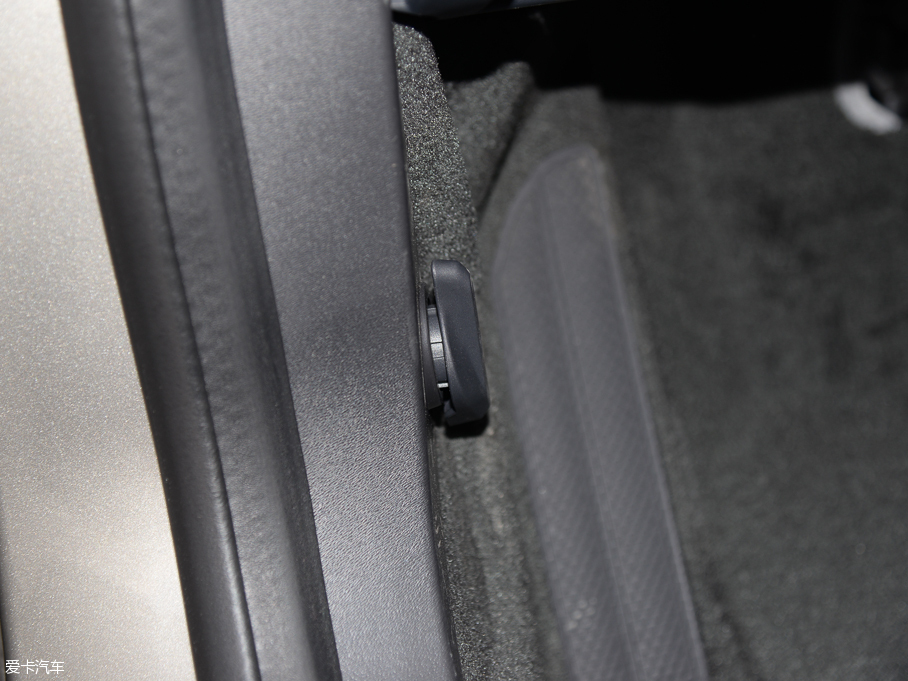 2016֠V60 2.0T T5 Ű