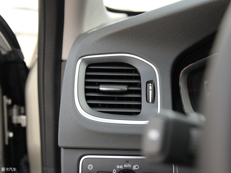 2016֠V60 2.0T T5 Ű