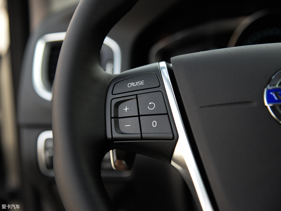 2016֠V60 2.0T T5 Ű