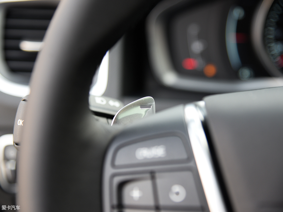 2016֠V60 2.0T T5 Ű