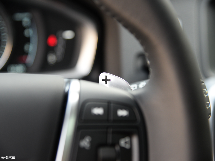 2016֠V60 2.0T T5 Ű