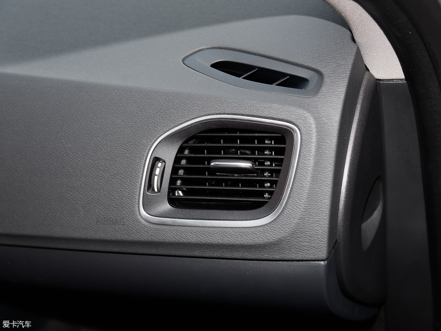 2016֠V60 2.0T T5 Ű