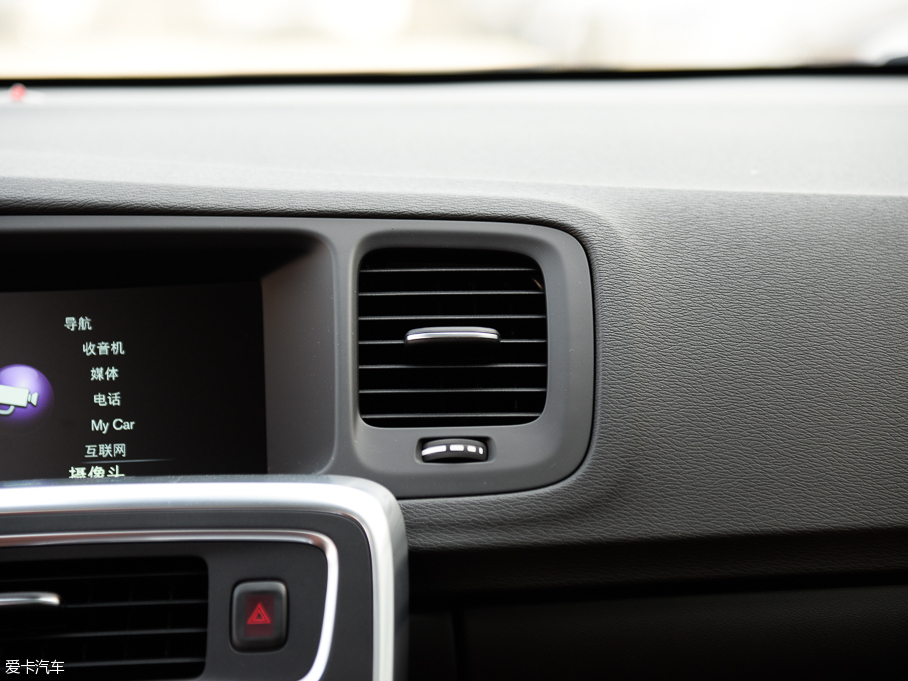 2016֠V60 2.0T T5 Ű