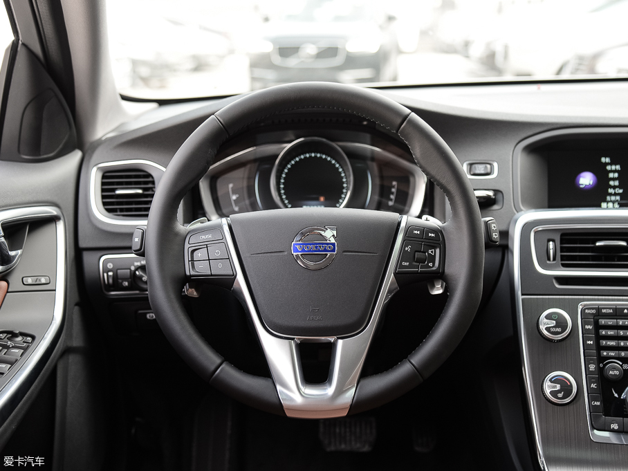 2016֠V60 2.0T T5 Ű