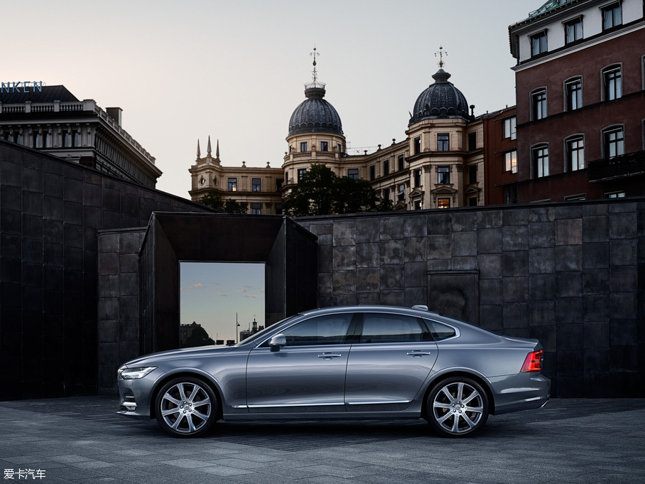 2016֠S90(M) 2.0T T6 AWD