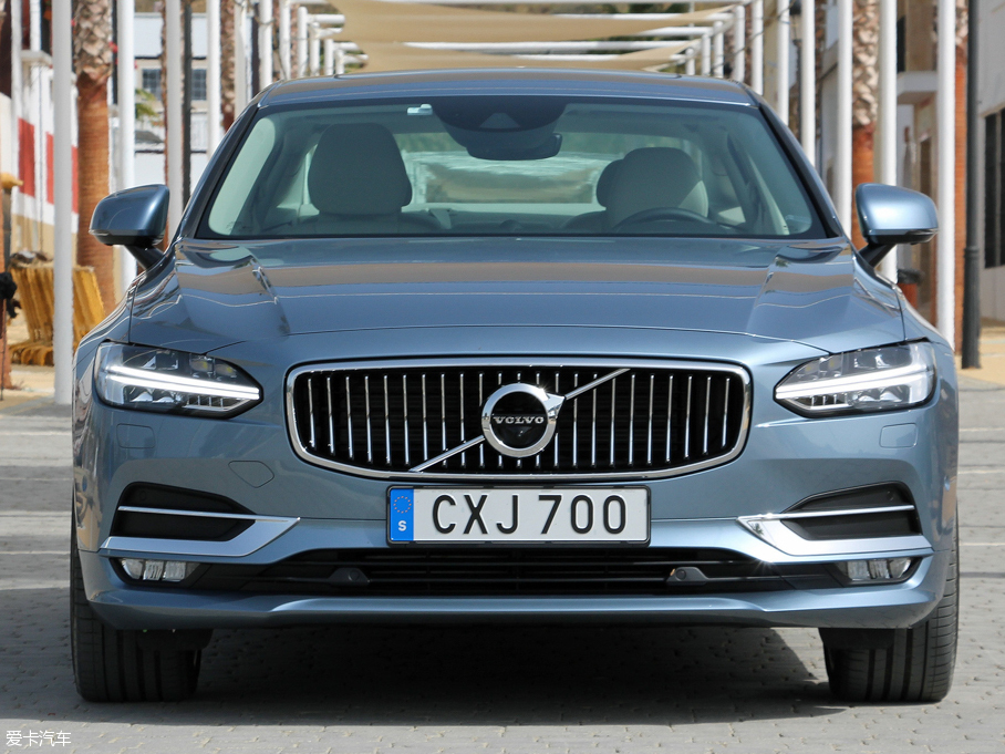 2016���֠���S90(�M��) 2.0T T6 AWD�����