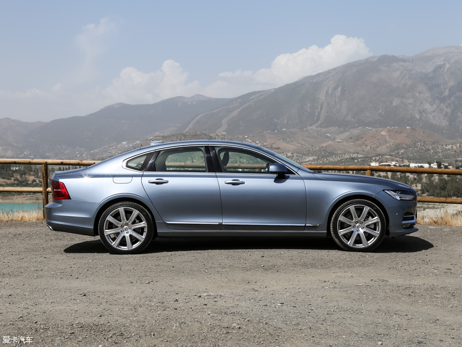 2016֠S90(M) 2.0T T6 AWD