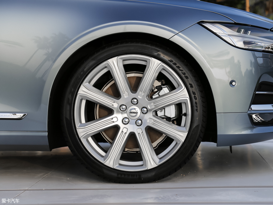 2016֠S90(M) 2.0T T6 AWD