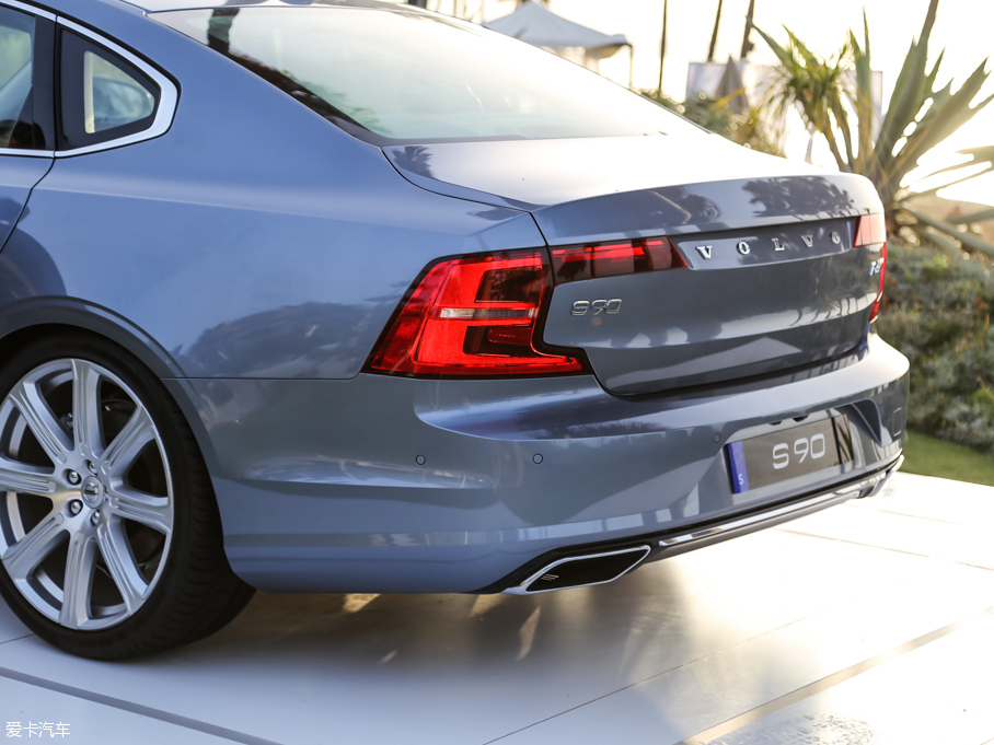 2016֠S90(M) 2.0T T6 AWD