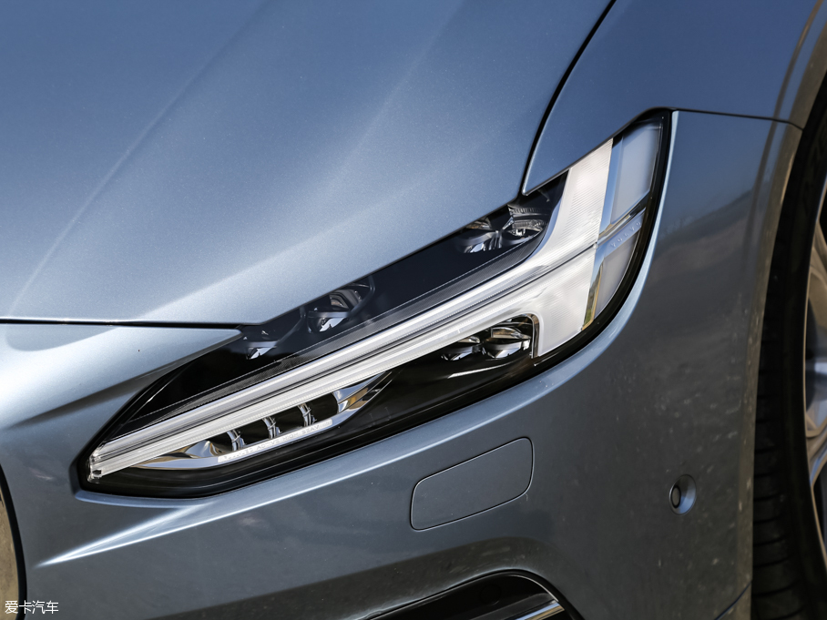 2016֠S90(M) 2.0T T6 AWD