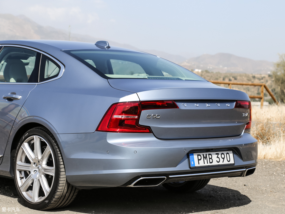 2016֠S90(M) 2.0T T6 AWD