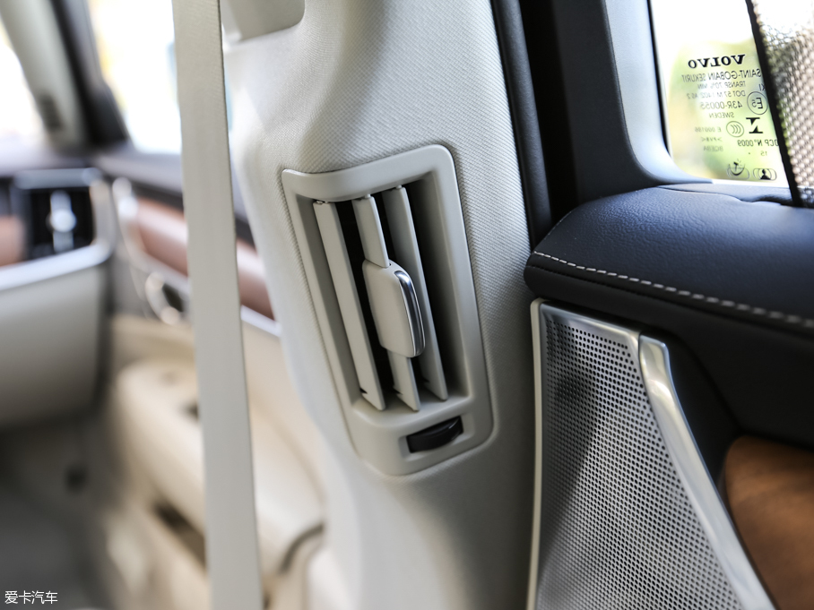 2016���֠���S90(�M��) 2.0T T6 AWD�����