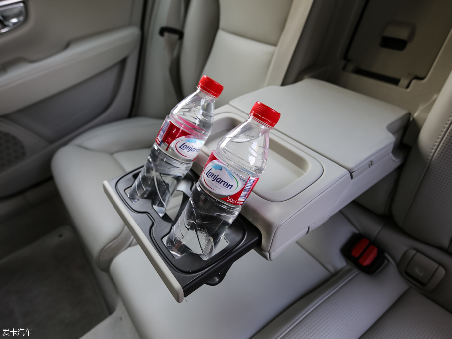 2016���֠���S90(�M��) 2.0T T6 AWD�����