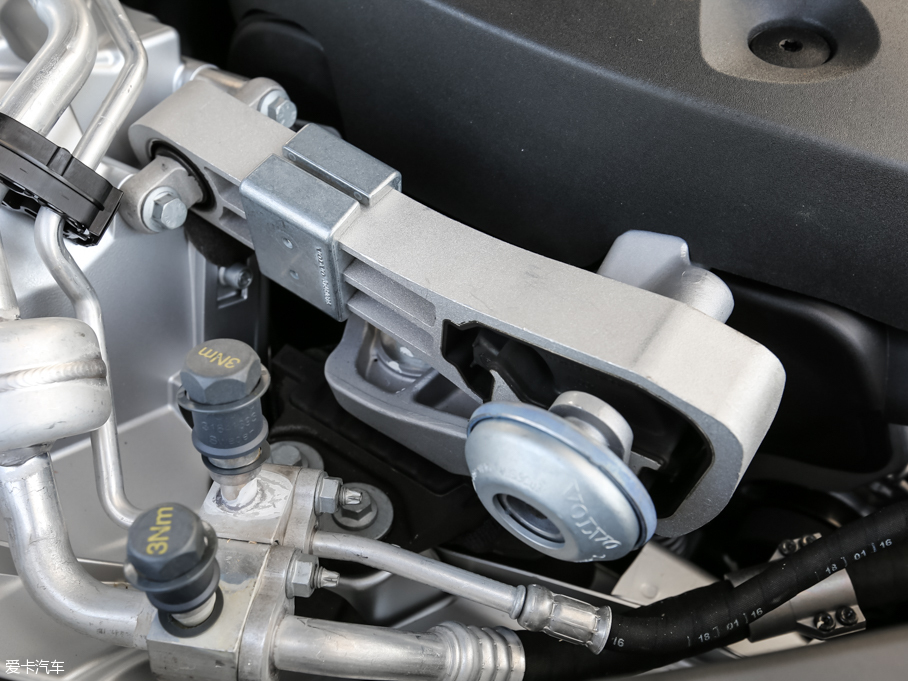 2016���֠���S90(�M��) 2.0T T6 AWD�����