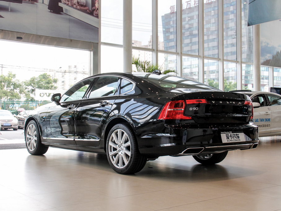 2016���֠���S90(�M��) 2.0T T6 AWD�����