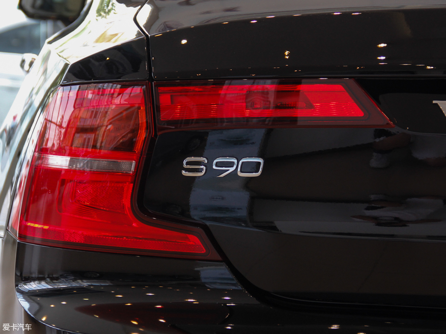 2016֠S90(M) 2.0T T6 AWD