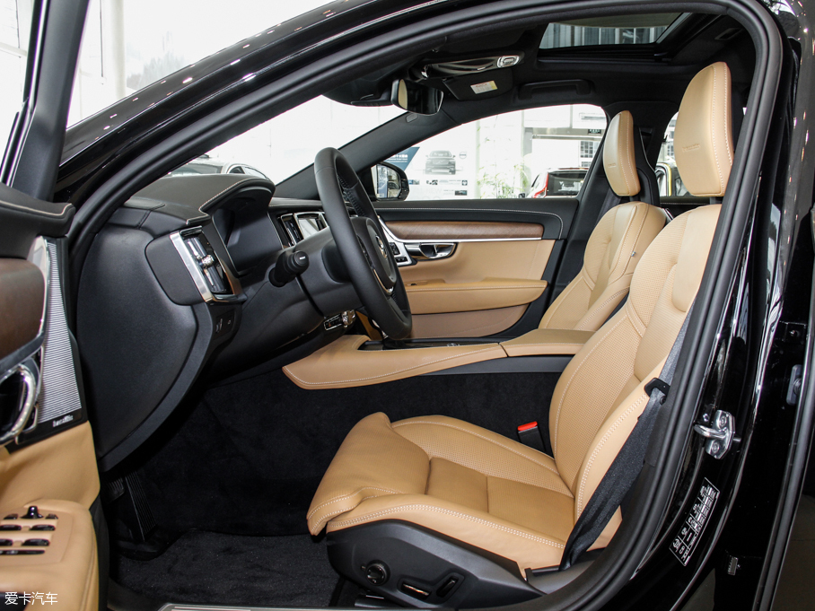 2016֠S90(M) 2.0T T6 AWD