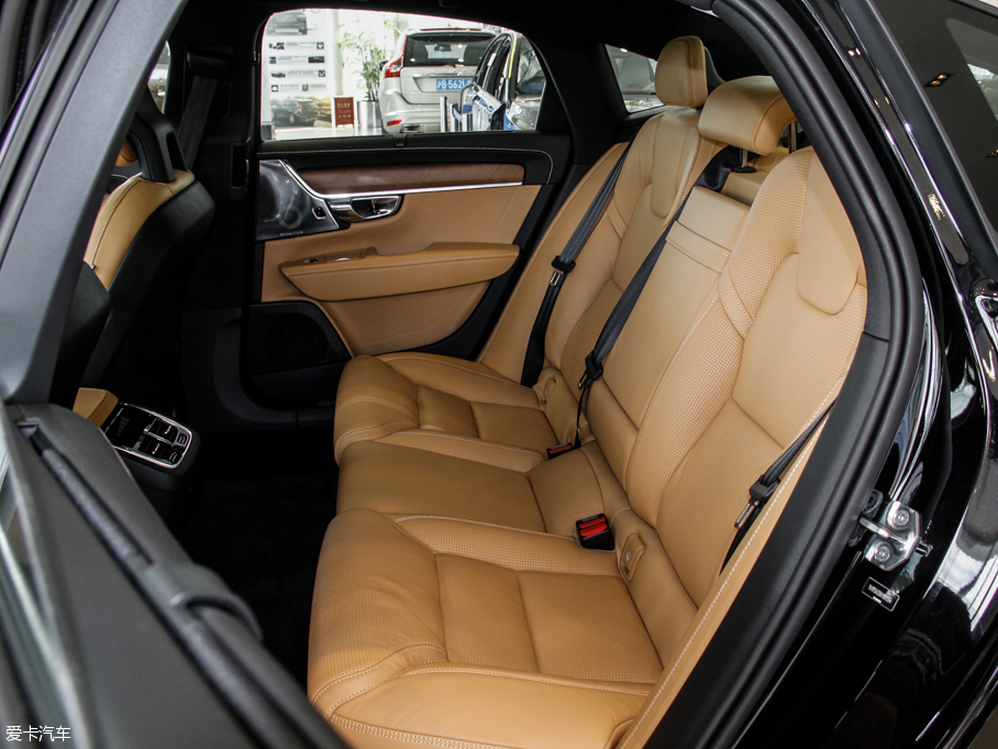 2016֠S90(M) 2.0T T6 AWD