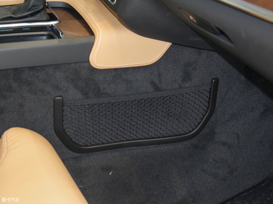 2016���֠���S90(�M��) 2.0T T6 AWD�����