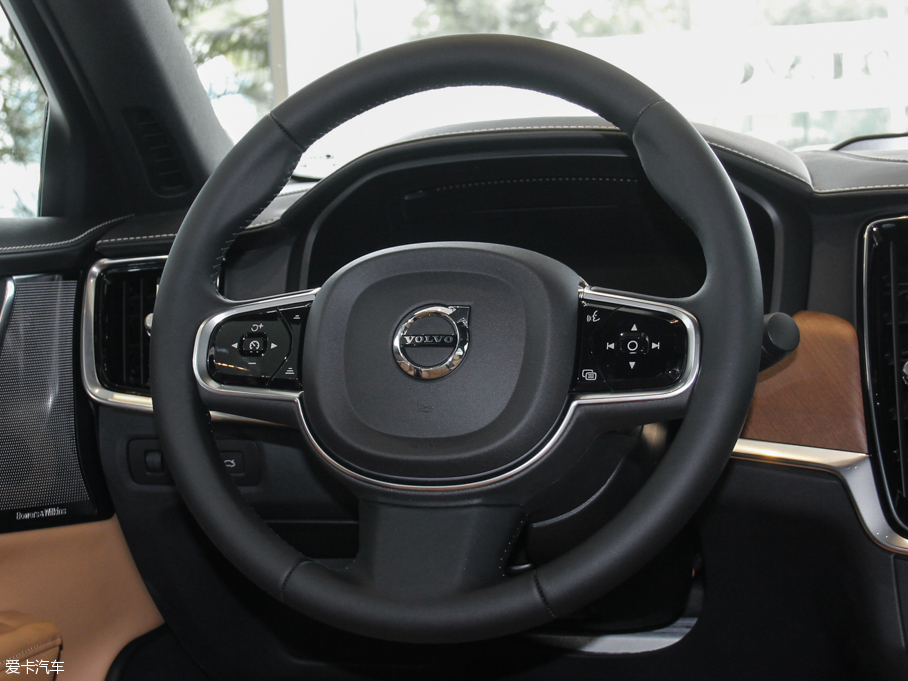 2016֠S90(M) 2.0T T6 AWD