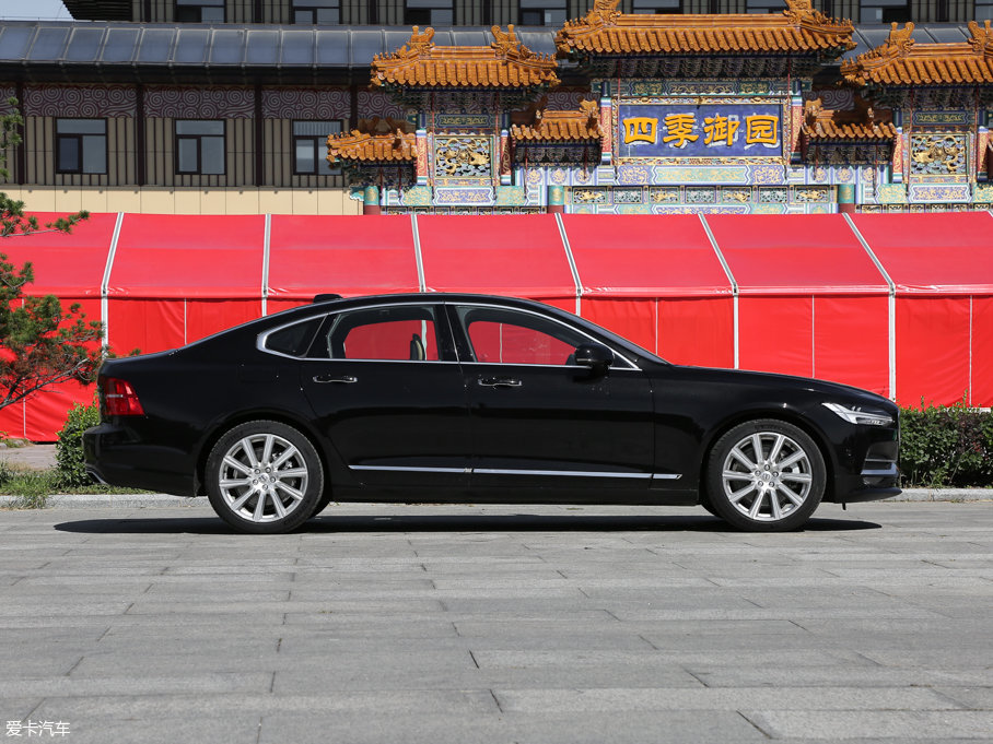 2016֠S90(M) 2.0T T6 AWD