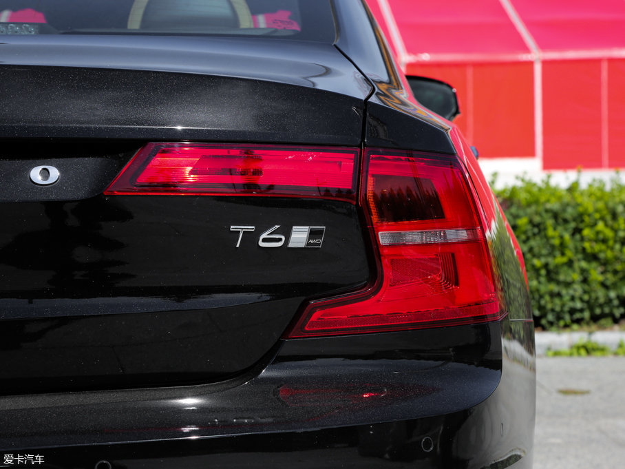 2016֠S90(M) 2.0T T6 AWD