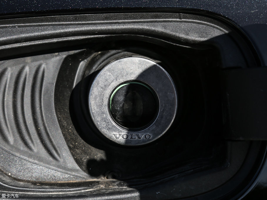 2016���֠���S90(�M��) 2.0T T6 AWD�����