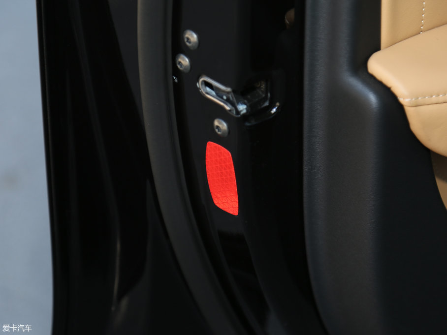 2016���֠���S90(�M��) 2.0T T6 AWD�����