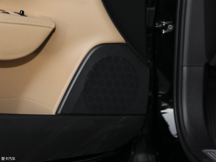 2016���֠���S90(�M��) 2.0T T6 AWD�����