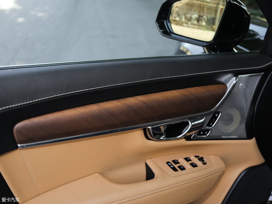 2016֠S90(M) 2.0T T6 AWD