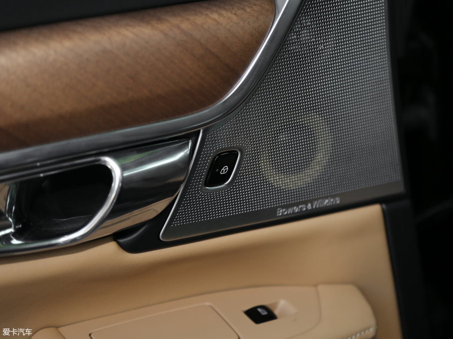 2016֠S90(M) 2.0T T6 AWD