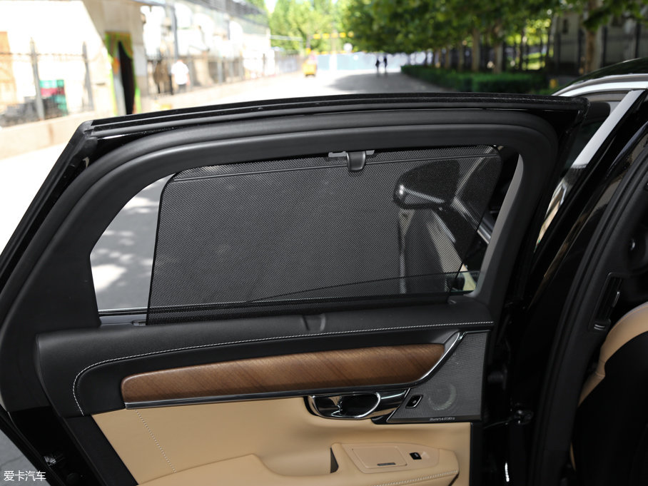 2016���֠���S90(�M��) 2.0T T6 AWD�����