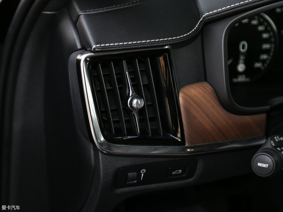 2016֠S90(M(jn)) 2.0T T6 AWD