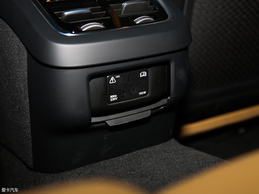 2016֠S90(M) 2.0T T6 AWD