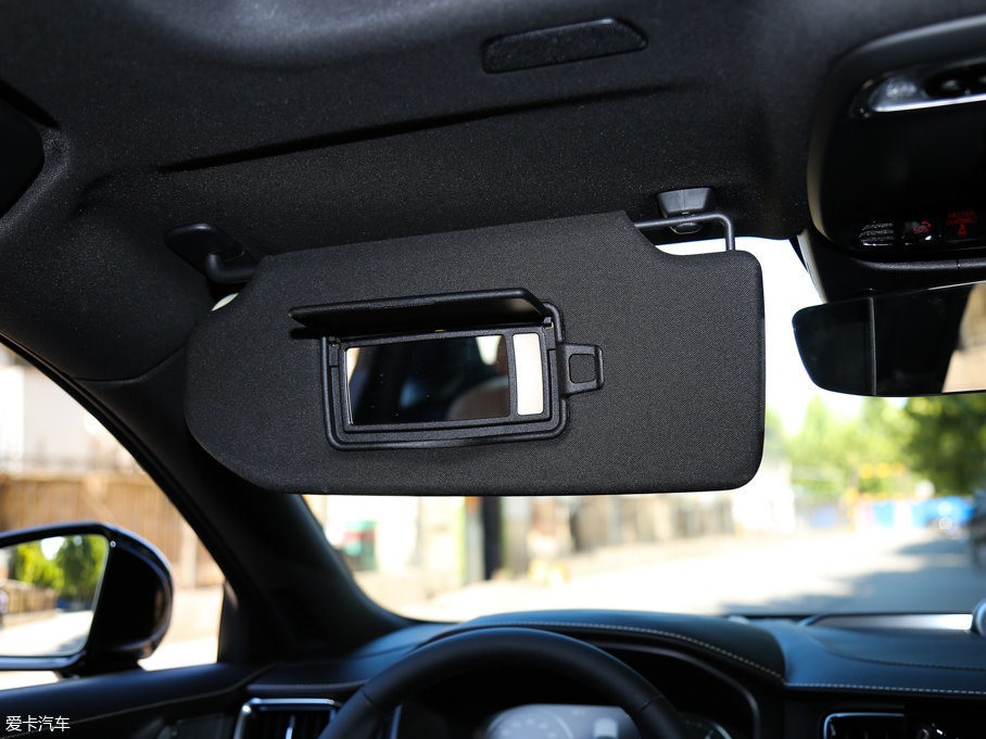 2016֠S90(M) 2.0T T6 AWD