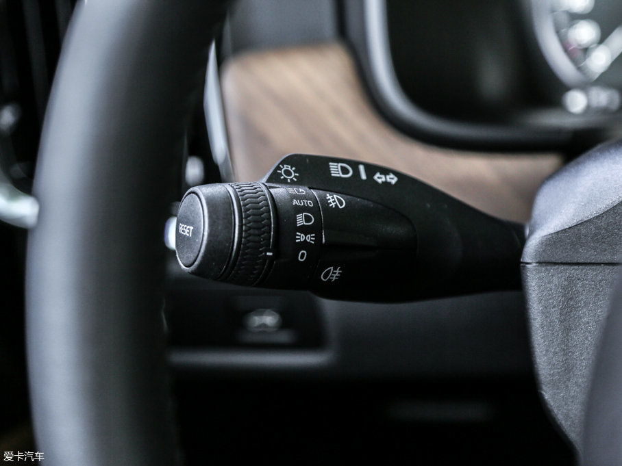 2016֠S90(M) 2.0T T6 AWD