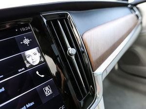 20162.0T T6 AWD п؅^