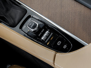 20162.0T T6 AWD п؅^(q)