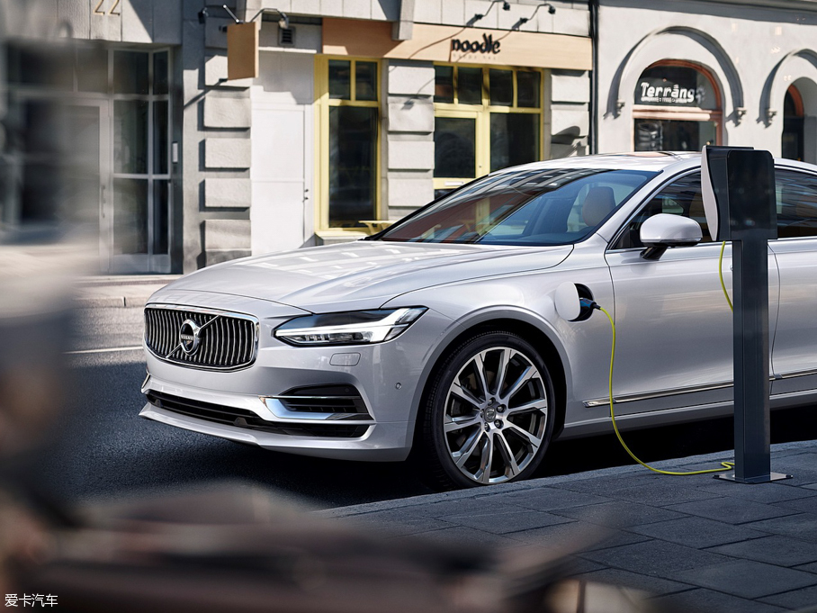 2016֠S90 RECHARGE() T8