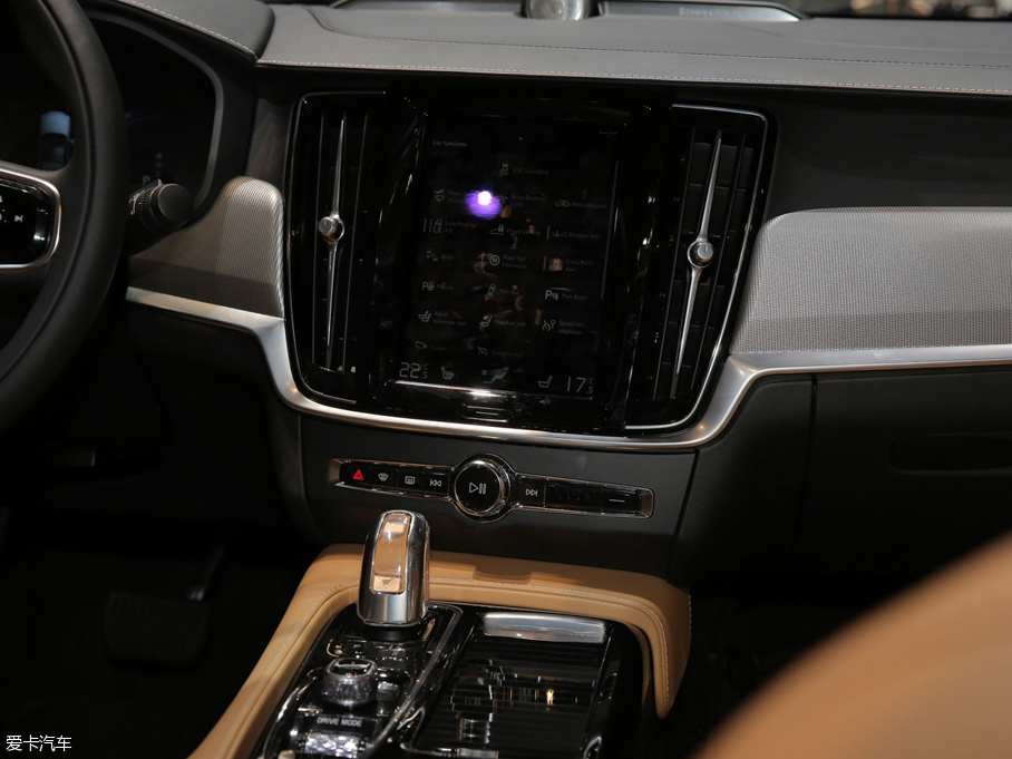 2016֠S90 RECHARGE() T8