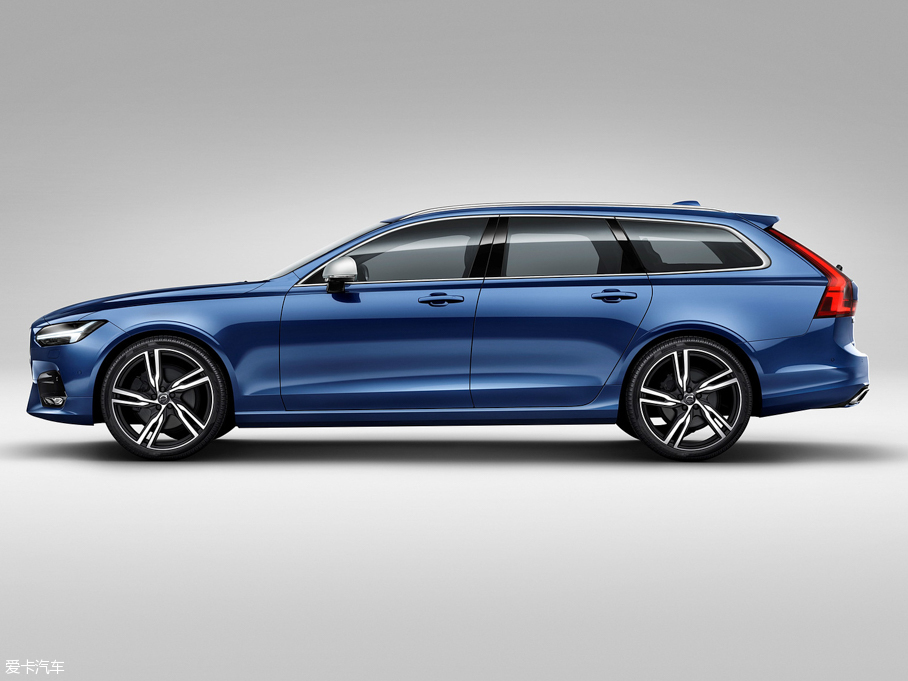 2016֠V90 R-Design