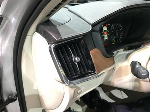 2016款基本型 中控区