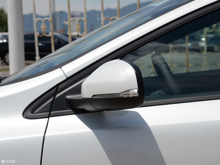 2017���֠���V40 1.5T T3 ���ݰ�