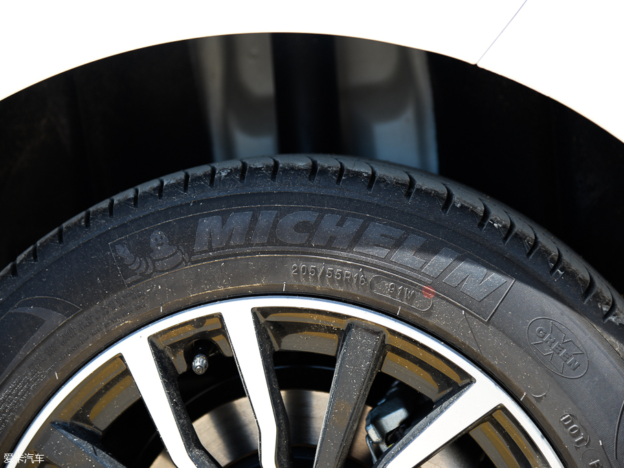 2017���֠���V40 1.5T T3 ���ݰ�