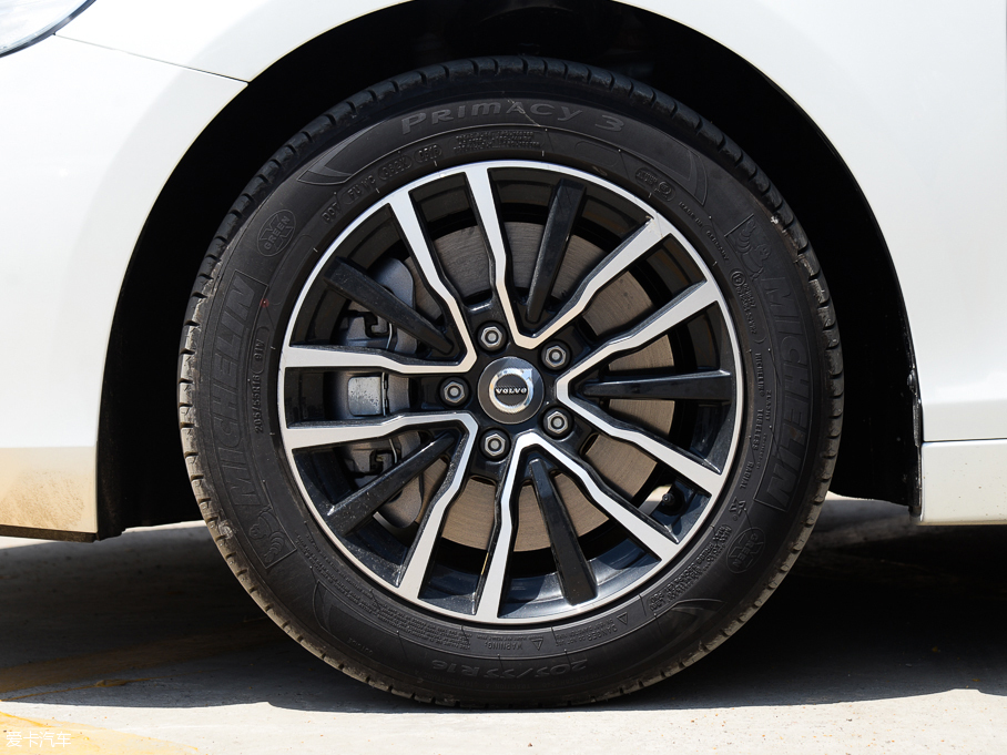 2017���֠���V40 1.5T T3 ���ݰ�