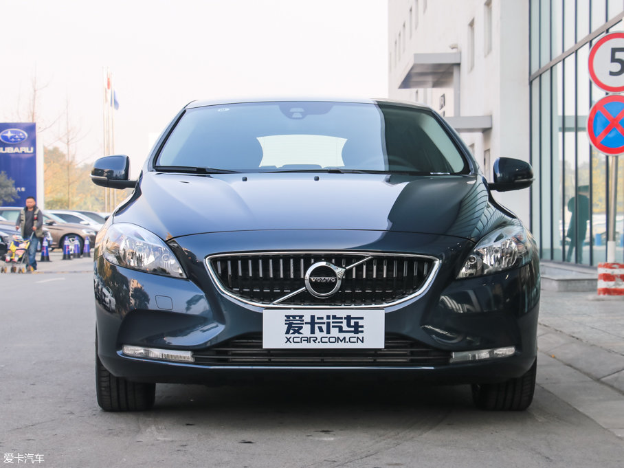 2017֠V40 1.5T T3 а