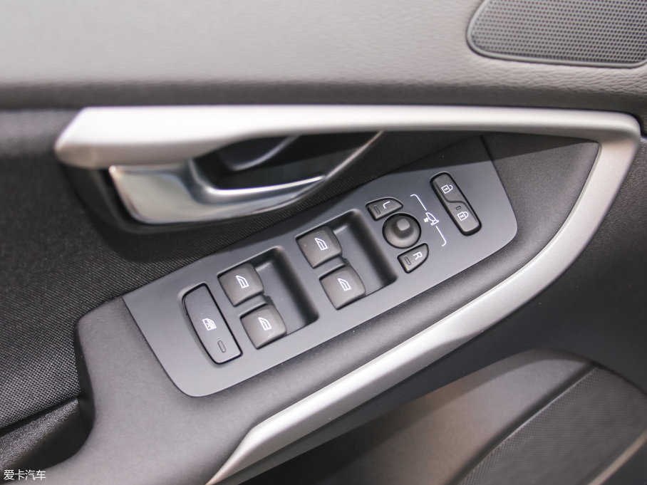 2017֠V40 1.5T T3 а